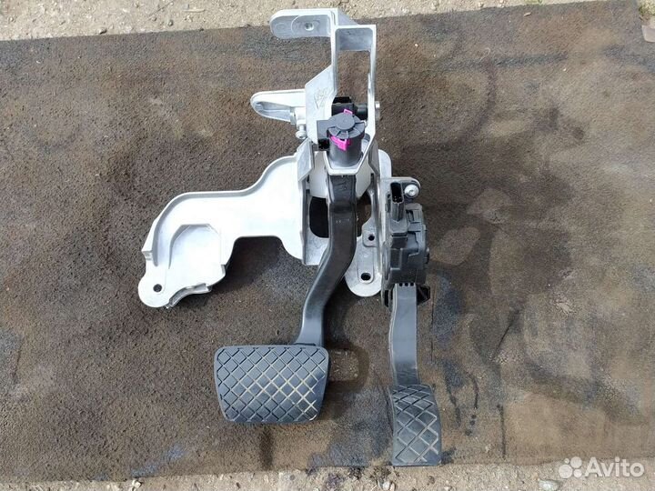 Педальный узел Ауди А6С7