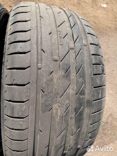 Nokian Tyres Hakka Black 245/35 R19 93Y