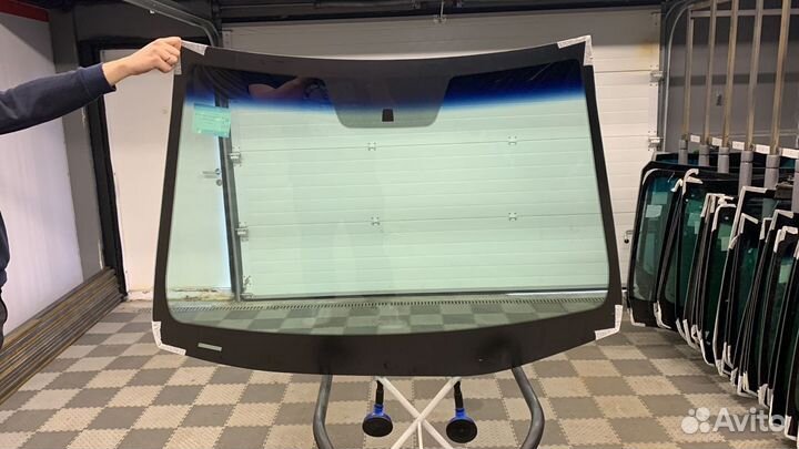 Лобовое стекло Киа Рио / Хендай Солярис