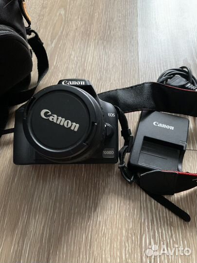 Фотоаппарат canon 1000d