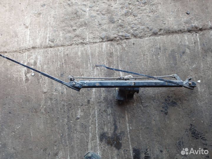 Трапеция стеклоочистителя Audi 100 С3 445 1986 VAG