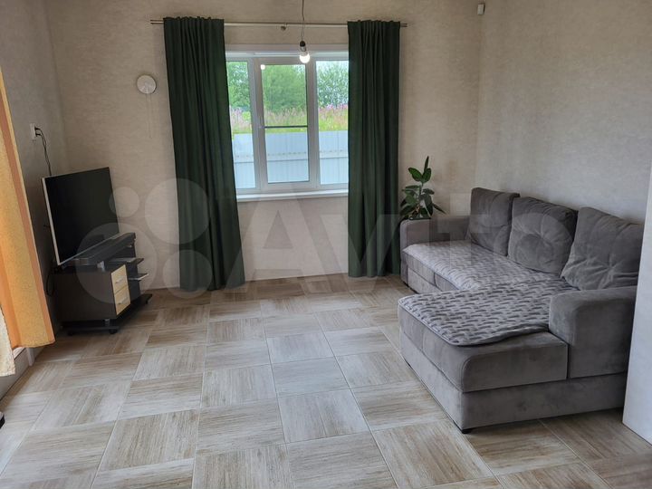 Дом 96 м² на участке 5 сот.