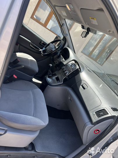 Hyundai H-1, 2010