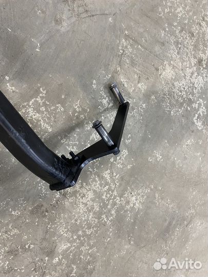 Фаркоп на renault duster