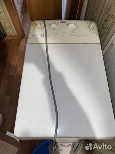 Стиральная машина на запчасти zanussi