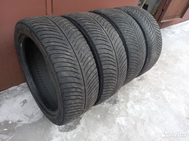 Michelin Pilot Alpin 5 225/45 R19 96V