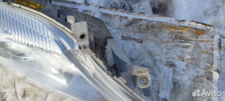 Фара правая toyota camry 40 рест. ксенон 09-11