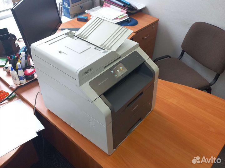 Цветной лазерный принтер мфу