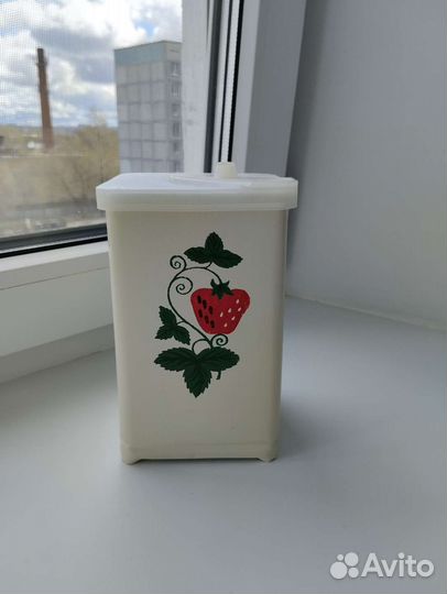 Емкость для сыпучих