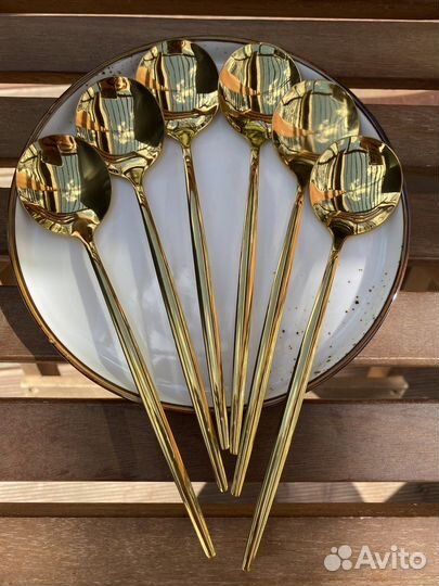 Набор столовых приборов на 6 персон