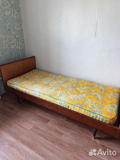 Продам кровать, матрас в подарок