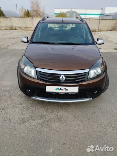 Renault Sandero Stepway 1.6 AT, 2013, 122 500 км