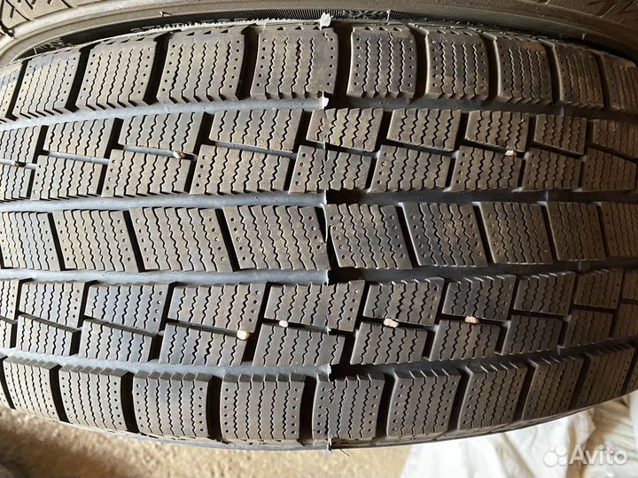 Goform W705 215/60 R16 99