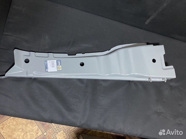 Усилитель брызговика верхний Chevrolet niva правый