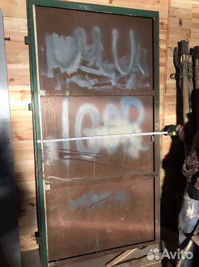 Дверь железная