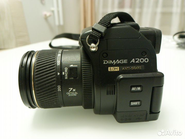 Компактный фотоаппарат Konica-Minolta