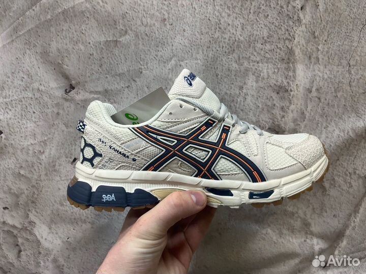 Кроссовки asics