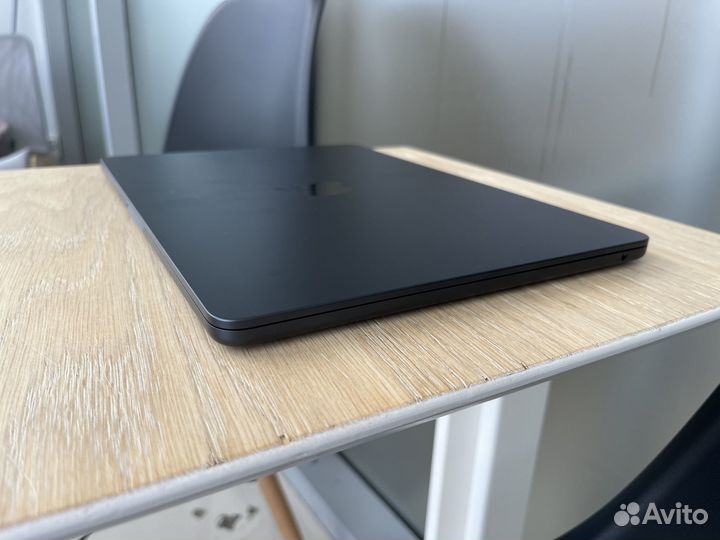 Apple macbook Air 13 2022 m2 256