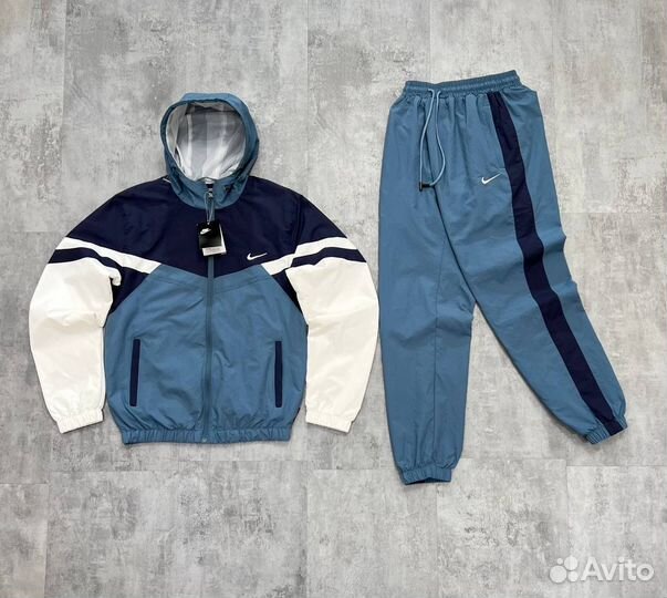 Спортивный костюм мужской Nike