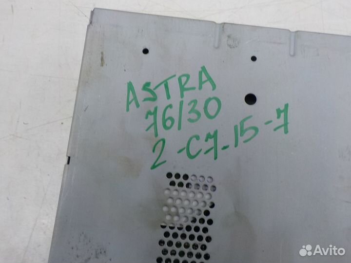 Магнитола Opel Astra H 2004