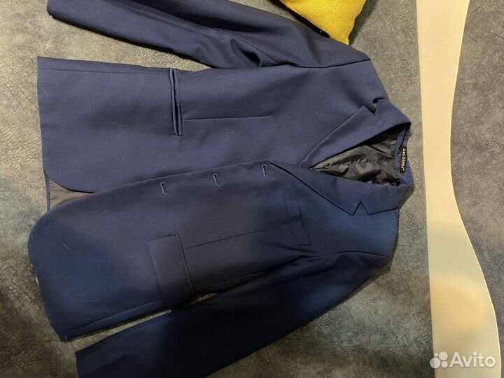 Пиджак на мальчика 134-140