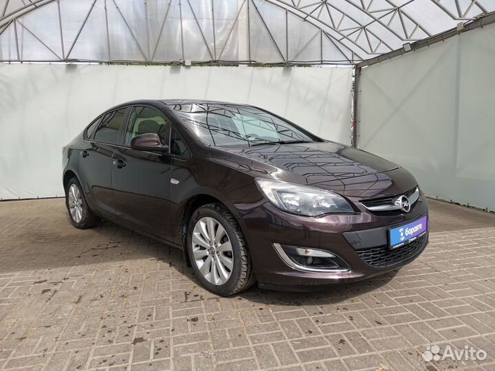 Opel Astra, 2013