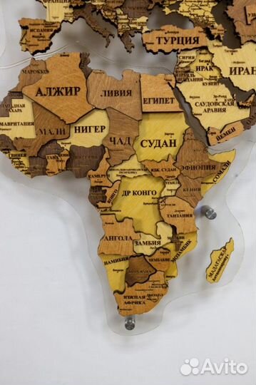 Деревянные карты мира