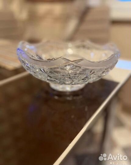 Хрустальная ваза