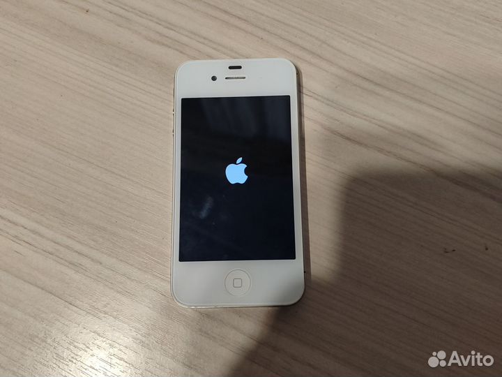 iPhone 4S, 16 ГБ