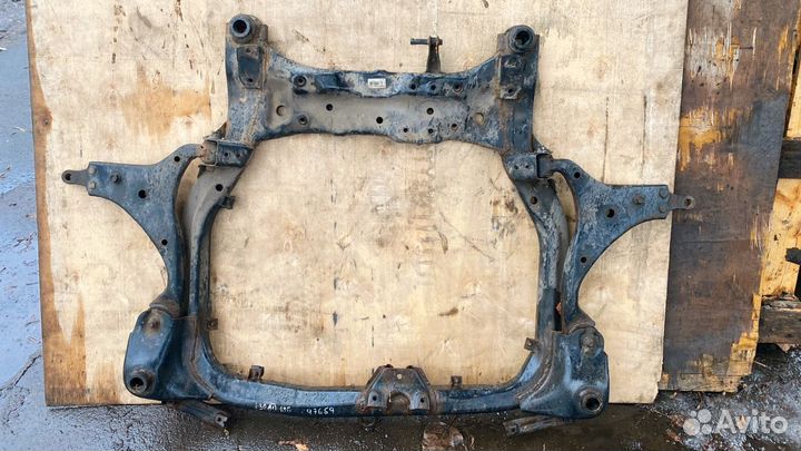 Подрамник Хендай i30 2011 г