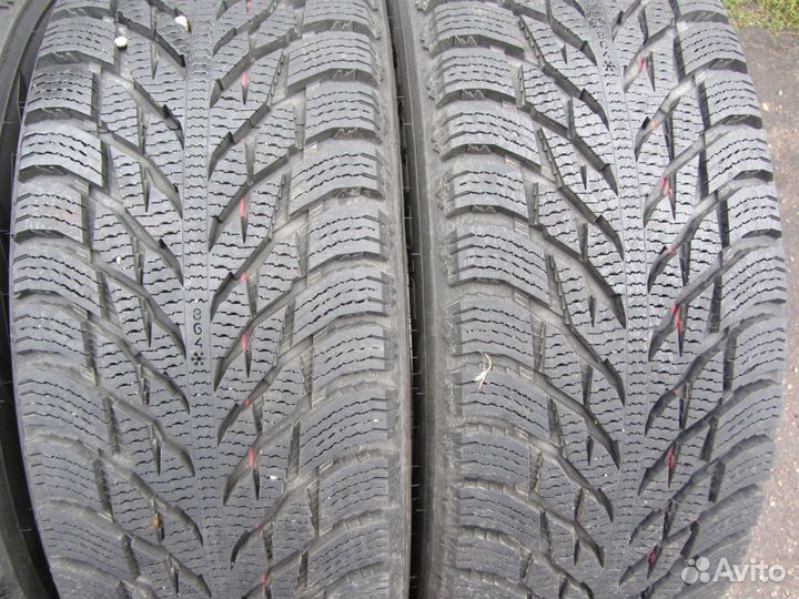Nokian Tyres Hakkapeliitta R3 SUV 215/65 R16 102R