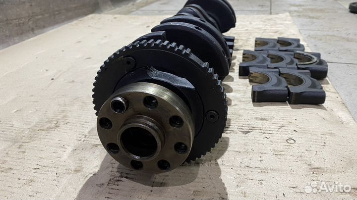 Коленвал с бугелями BMW 3 series E46 M54B22