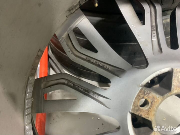 Колеса bmw M Perfomance R21 комплект