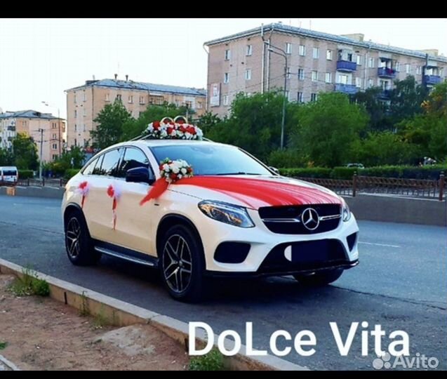 Свадебные украшения на машину прокат