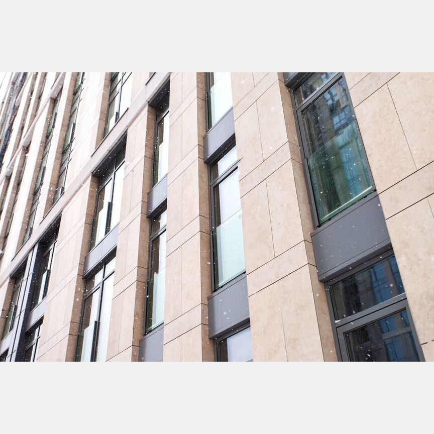 2-к. квартира, 74 м², 18/23 эт.
