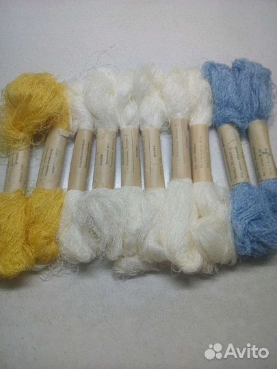 Нитки 10 мотков