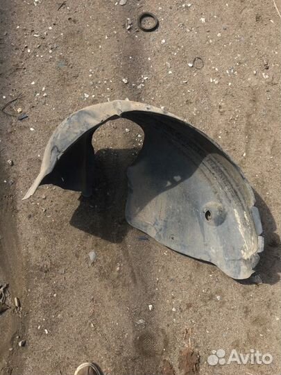 Подкрылок передний левый Chevrolet Lacetti F16D3