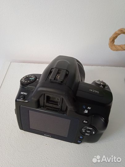 Зеркальная фотокамера Sony