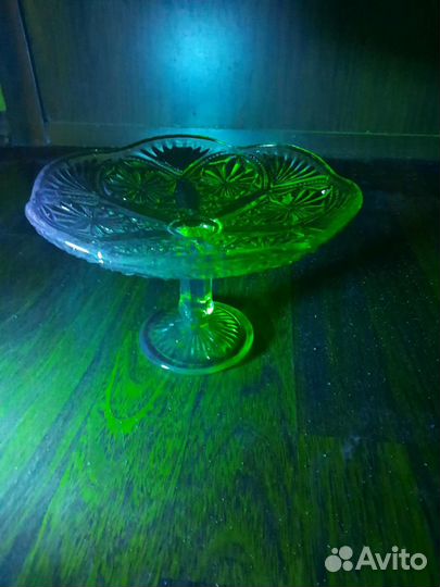 Ваза для фруктов СССР зеленое стекло неман