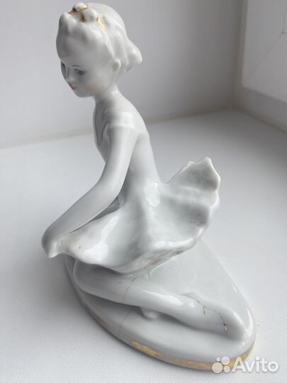Фарфоровая статуэтка Юная балерина лфз