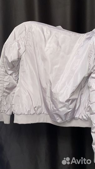 Ветровка бомбер женская