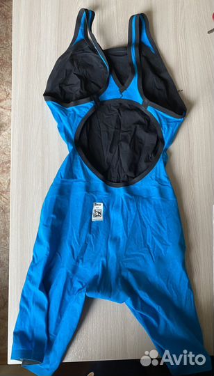 Гидрокостюм женский для плавания