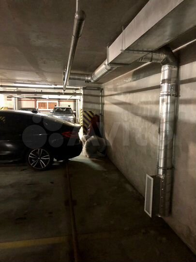 Машиноместо, 20 м²