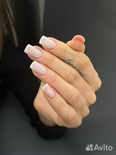 Маникюр и педикюр