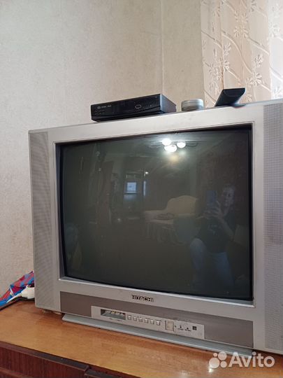 Телевизор и тв приставка