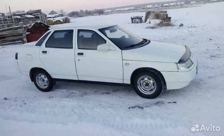 Продам ваз 2110 по запчастям