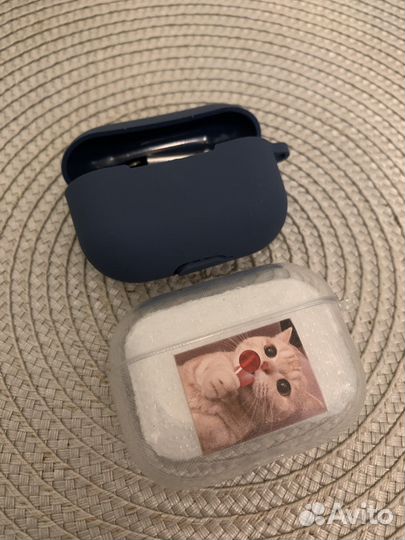 Чехлы для наушников AirPods Pro