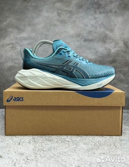 Кроссовки беговые Asics Novablast 4