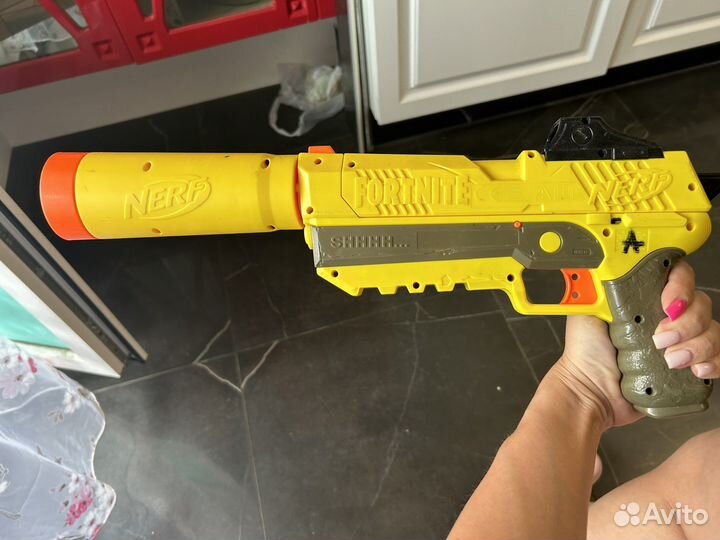 Nerf пистолет