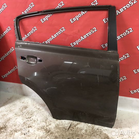 Задняя правая дверь Kia Sportage 3